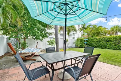 1136 Seaside Drive, Sarasota, FL 34242 - Photo 7