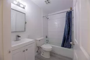 244 Amherst Ave, Sarasota, FL 34232 - Photo 15