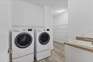 4806 Lake Breeze Terrace, Sarasota, FL 34243 - Photo 21