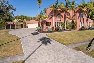 7810 Senrab Dr, Bradenton, FL 34209 - Photo 3