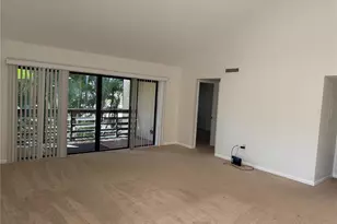 5691 Ashton Lake Dr, Sarasota, FL 34231 - Photo 9