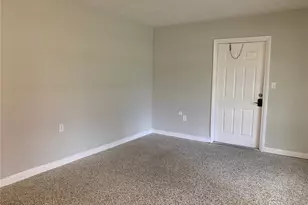 219 21st St E, Bradenton, FL 34208 - Photo 7