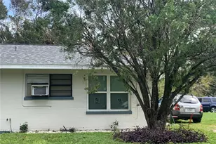 219 21st St E, Bradenton, FL 34208 - Photo 3