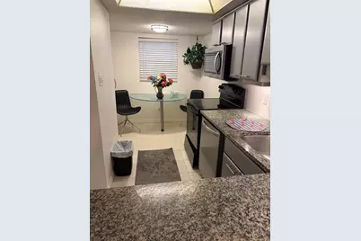 3700 S Osprey Avenue #219, Sarasota, FL 34239 - Photo 5