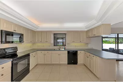 4136 Wake Avenue, Sarasota, FL 34241 - Photo 17