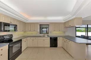 4136 Wake Ave, Sarasota, FL 34241 - Photo 17