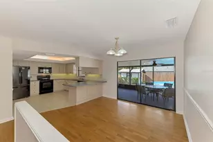 4136 Wake Ave, Sarasota, FL 34241 - Photo 9