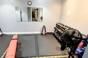 1064 N Tamiami Trl, Sarasota, FL 34236 - Photo 21