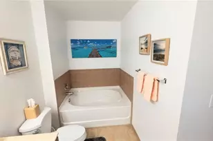 1064 N Tamiami Trl, Sarasota, FL 34236 - Photo 11