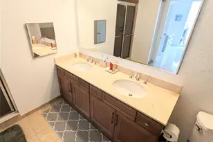 1064 N Tamiami Trl, Sarasota, FL 34236 - Photo 9