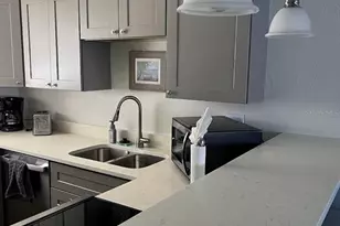 1801 Gulf Dr N, Bradenton Beach, FL 34217 - Photo 17