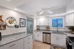 3904 Ashwood Ln, Sarasota, FL 34232 - Photo 7