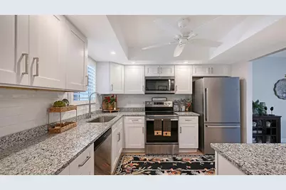 3904 Ashwood Lane #64, Sarasota, FL 34232 - Photo 5