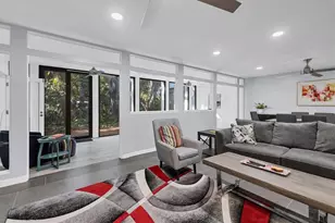 3332 Thornwood Rd, Sarasota, FL 34231 - Photo 9