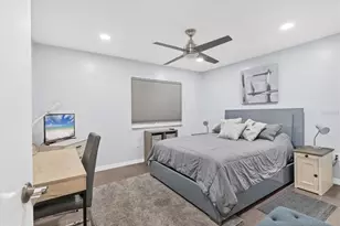 3332 Thornwood Rd, Sarasota, FL 34231 - Photo 23