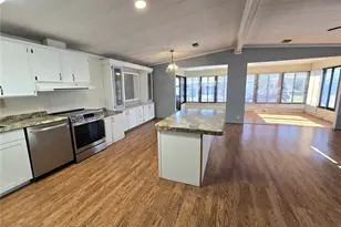 8907 32nd Ave E, Palmetto, FL 34221 - Photo 3