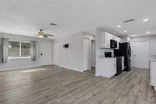 2057 Linwood Dr, Sarasota, FL 34232 - Photo 11