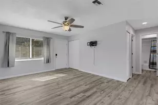 2057 Linwood Dr, Sarasota, FL 34232 - Photo 5