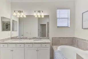 12750 Cinqueterre Dr, Venice, FL 34293 - Photo 33