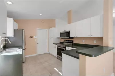 4557 Worcester Road, Sarasota, FL 34231 - Photo 15