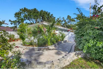 4557 Worcester Road, Sarasota, FL 34231 - Photo 3