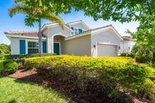 2844 Esmeralda Dr, Sarasota, FL 34243 - Photo 3
