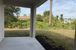 1047 Comfort Ln, North Port, FL 34288 - Photo 5