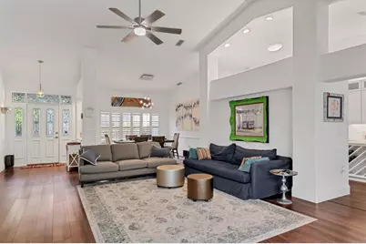 4305 Highland Oaks Circle, Sarasota, FL 34235 - Photo 9