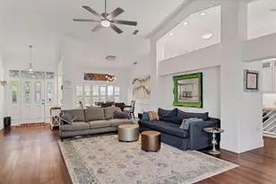 4305 Highland Oaks Cir, Sarasota, FL 34235 - Photo 9