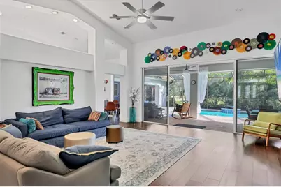 4305 Highland Oaks Circle, Sarasota, FL 34235 - Photo 7