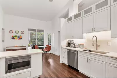 4305 Highland Oaks Circle, Sarasota, FL 34235 - Photo 19