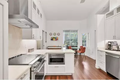 4305 Highland Oaks Circle, Sarasota, FL 34235 - Photo 19