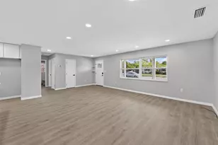 6224 7th Ave Dr W, Bradenton, FL 34209 - Photo 3