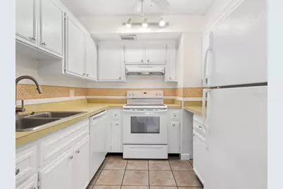 4805 Rilma Avenue #107, Sarasota, FL 34234 - Photo 11