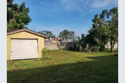 2124 3rd Street E, Bradenton, FL 34208 - Photo 13