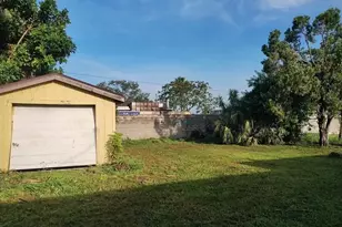 2124 3rd St E, Bradenton, FL 34208 - Photo 13