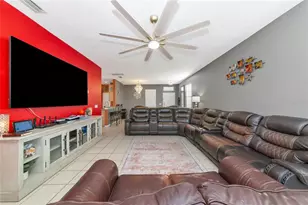 10109 36th Ct E, Parrish, FL 34219 - Photo 3