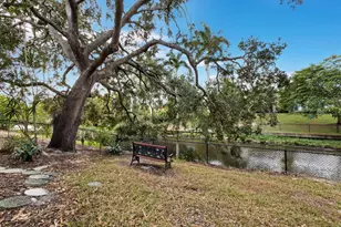 2426 River Ridge Dr, Sarasota, FL 34239 - Photo 39