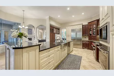 8335 Grosvenor Court, Bradenton, FL 34201 - Photo 13