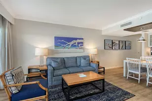 225 Sands Point Rd, Longboat Key, FL 34228 - Photo 11