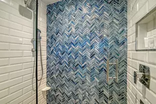 225 Sands Point Rd, Longboat Key, FL 34228 - Photo 21