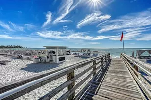 225 Sands Point Rd, Longboat Key, FL 34228 - Photo 25