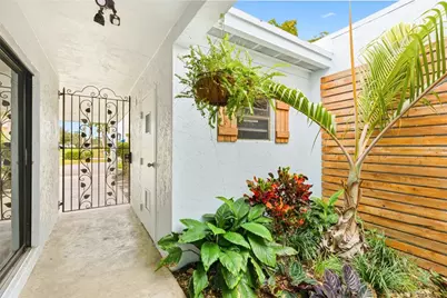 6147 43rd Street W #3, Bradenton, FL 34210 - Photo 5