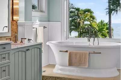 7152 Point Of Rocks Circle, Sarasota, FL 34242 - Photo 47