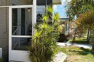 3002 12th St W, Palmetto, FL 34221 - Photo 5
