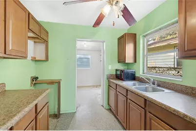 2175 Leon Avenue, Sarasota, FL 34234 - Photo 7