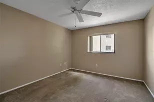 1728 Lakeside Dr, Venice, FL 34293 - Photo 23