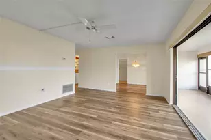 1728 Lakeside Dr, Venice, FL 34293 - Photo 21