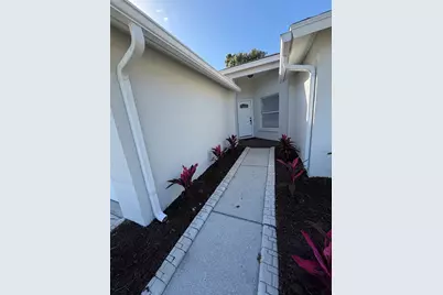 6928 43rd Court E, Sarasota, FL 34243 - Photo 13