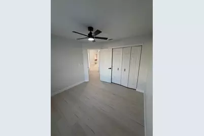 6928 43rd Court E, Sarasota, FL 34243 - Photo 43